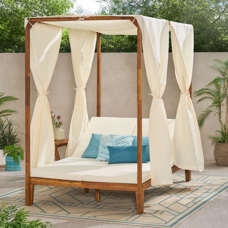 https://www.spanudes.com/wp-content/uploads/2022/06/daybeds-1-768x768.png